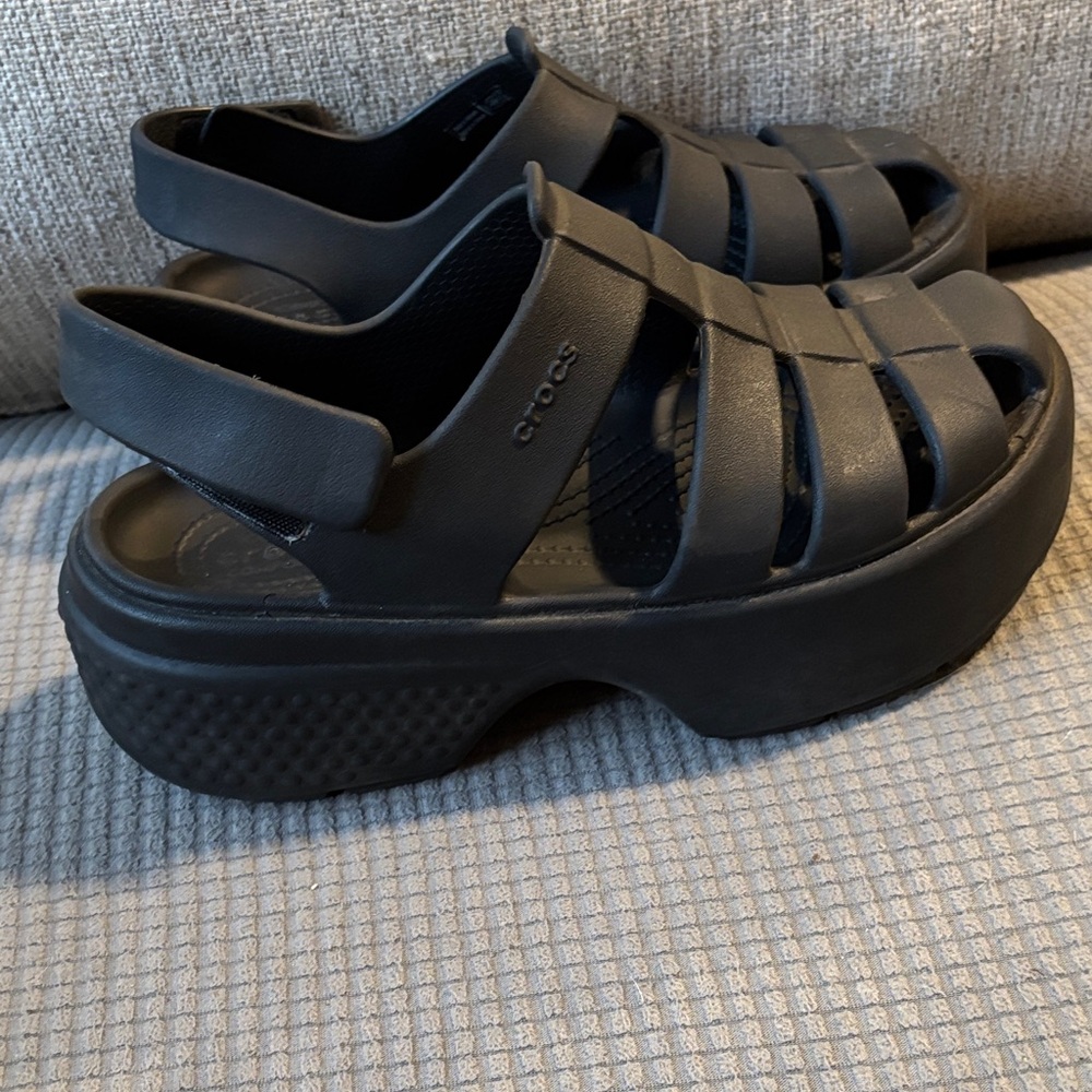 Crocs Stomp Fisherman Sandals Black Size 7 – Lightweight Comfortable Shoes - Picture 5 of 8